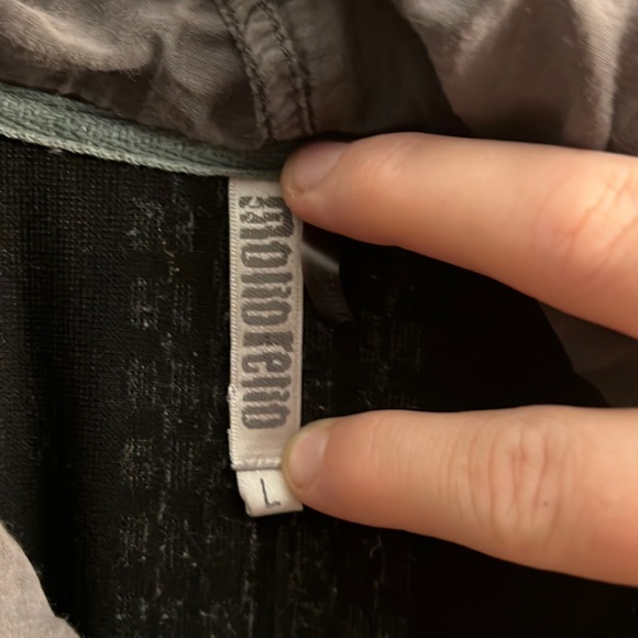 Womens top - Picture 4 of 6